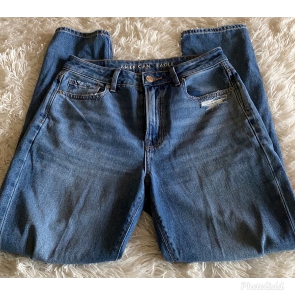 American Eagle Mom Jean - Picture 2 of 4